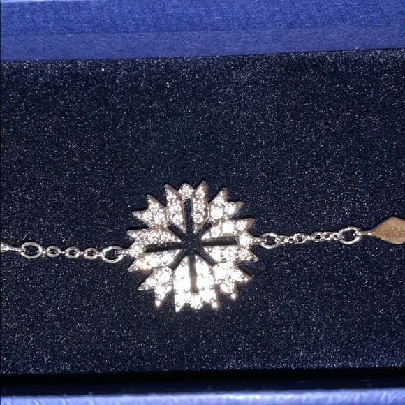 Swarovski small diamond bracelet - Picture 2 of 3